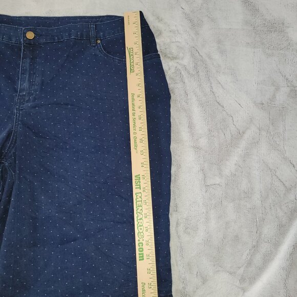 CJ Banks Womens Plus Size 24W Polka Dot Blue Denim Bermuda Shorts 12" Inseam - Picture 3 of 10